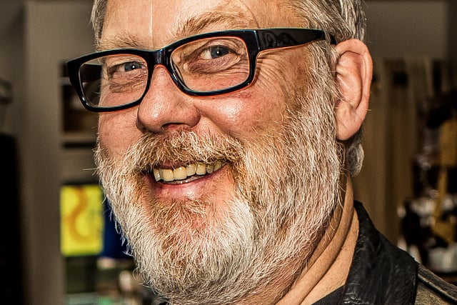 Vic Reeves returns to Dartmouth for art show