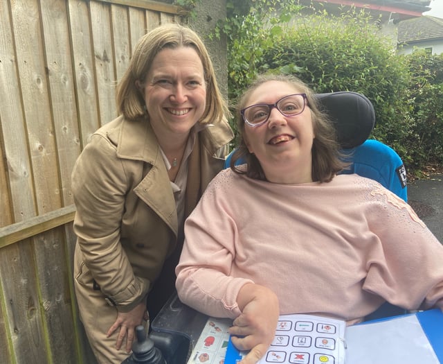 Rebecca Smith MP visits Dame Hannahs