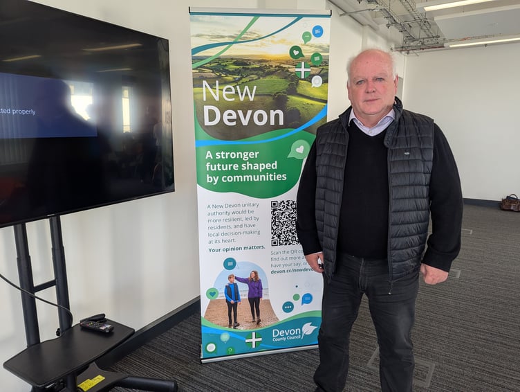 Cllr Paul Arnott presents the new bid. Photo LDRS