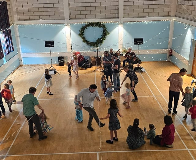 Harbertonford School Barn Dance raises £600 for future projects