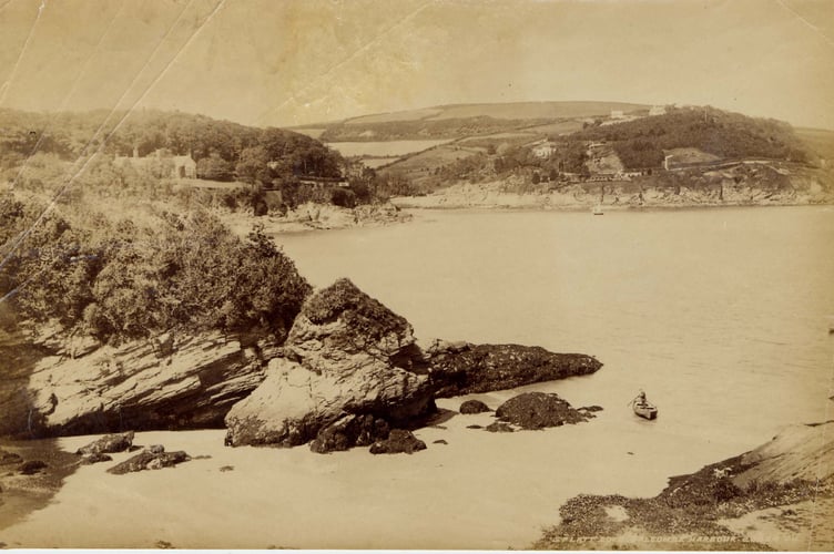 Splatt Cove,view northwards across South and North Sands towards Salcombe