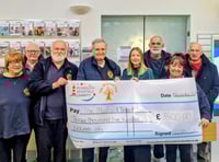 Lions Club donates to Mustard Tree's cancer therapy programme