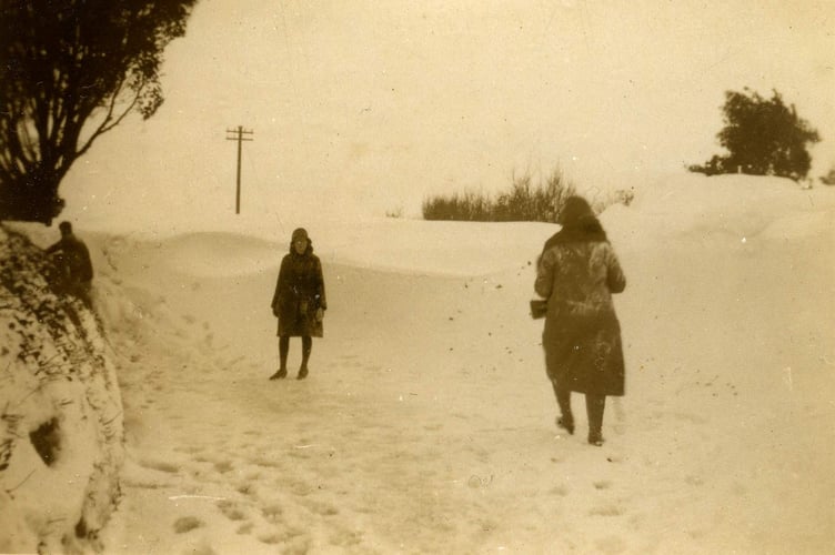 Snow storm, top of Combe Royal in 1927