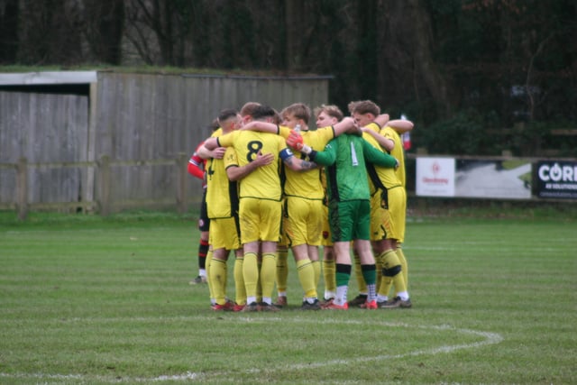 Bees battered as Biscoe makes final bow