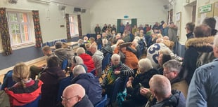 Caroline Voaden hosts public meeting on future of Slapton Line