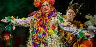 Totnes society celebrates 90 years with sold-out pantomime