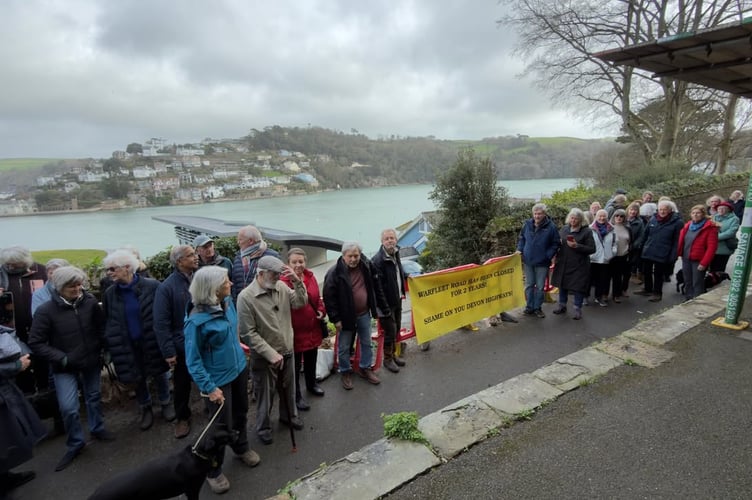 Warfleet Road protesters