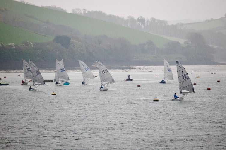 SYC Spring Series, R1 - Solo Fleet.