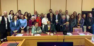 Kingsbridge Community College wants smartphone ban 