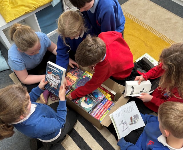 East Allington Primary School celebrates new library opening