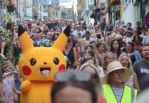 Floral Dance and historic traditions draw crowds for Kingsbridge fair week