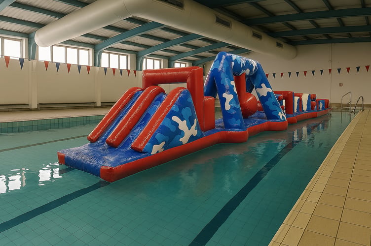 Totnes pool inflatable