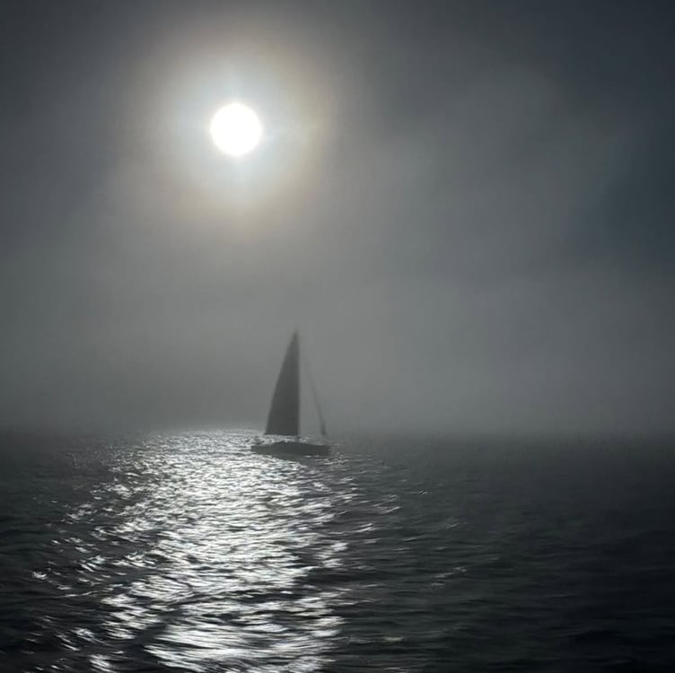 The 40' yacht with electrical failure